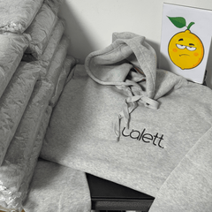 Abrigo Hoodie sin Zipper Bordado - Lemon Creativo