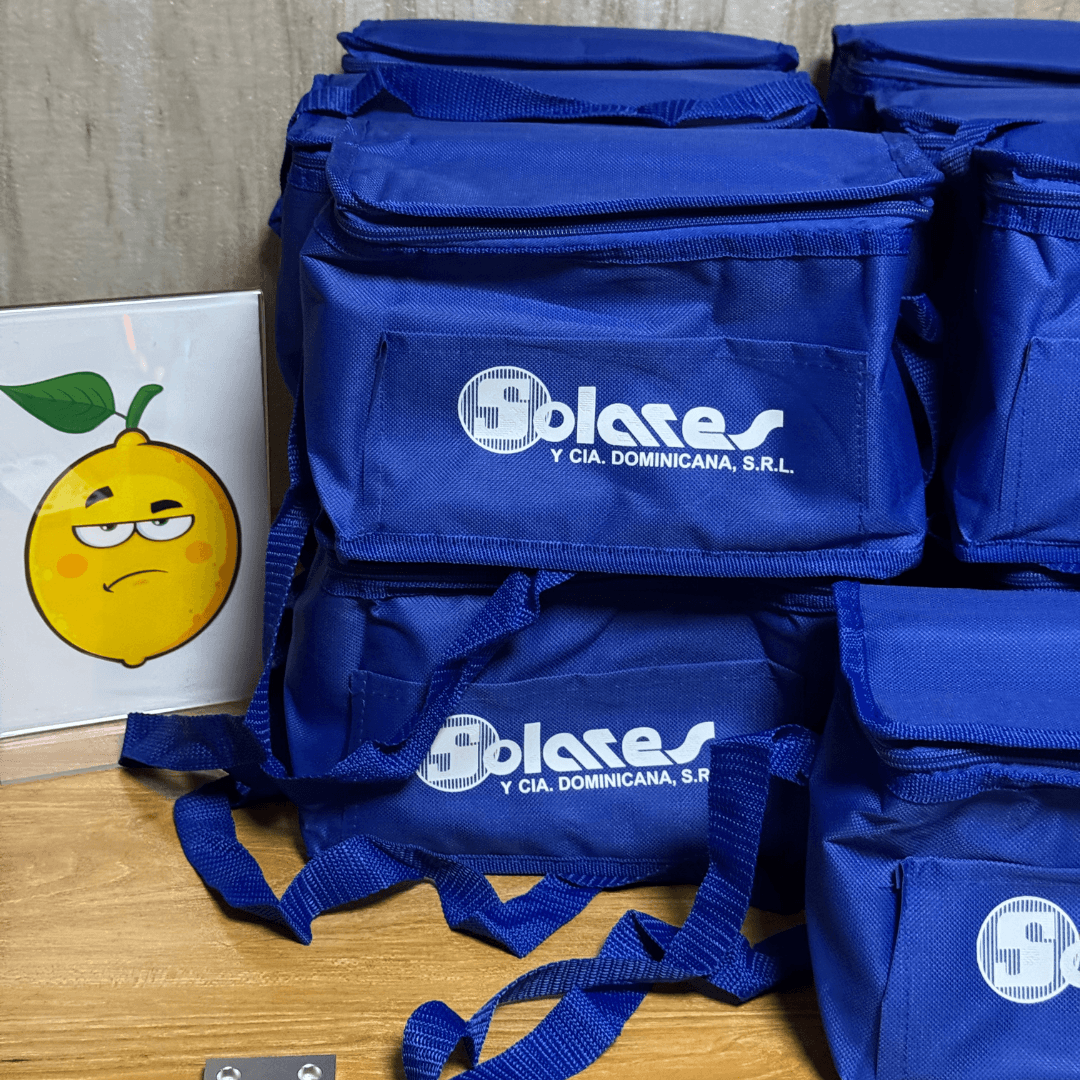 Bulto de Comida Personalizado con Logo Empresarial - Lemon Creativo