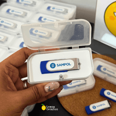Memoria USB Personalizada con Logo - Lemon Creativo