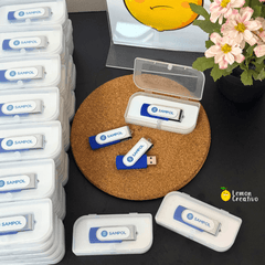 Memoria USB Personalizada con Logo - Lemon Creativo