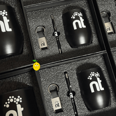 Set de Regalo Corporativo 3 Piezas: Lapicero, Llavero y Vaso Vinero - Lemon Creativo