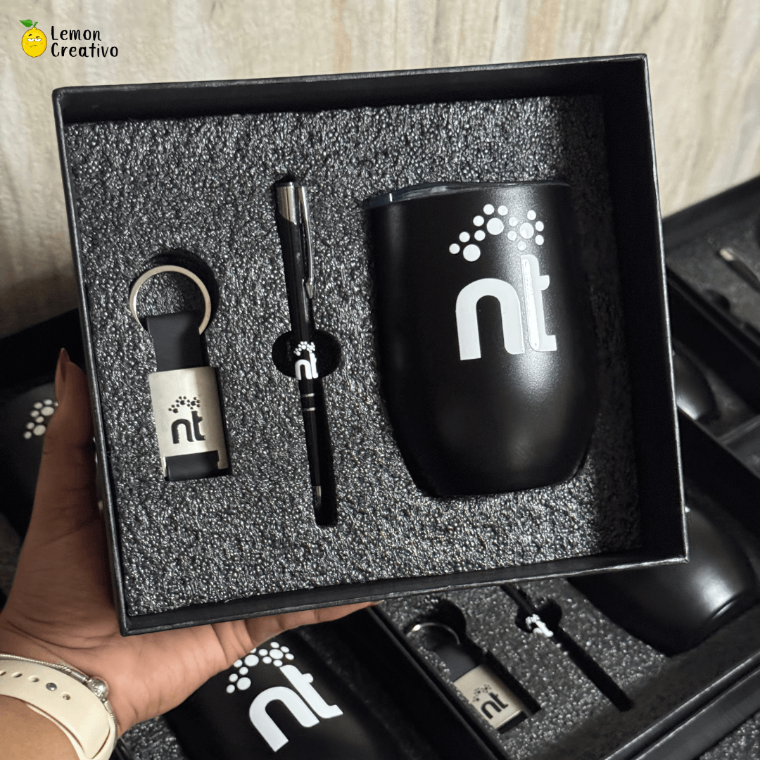 Set de Regalo Corporativo 3 Piezas: Lapicero, Llavero y Vaso Vinero - Lemon Creativo