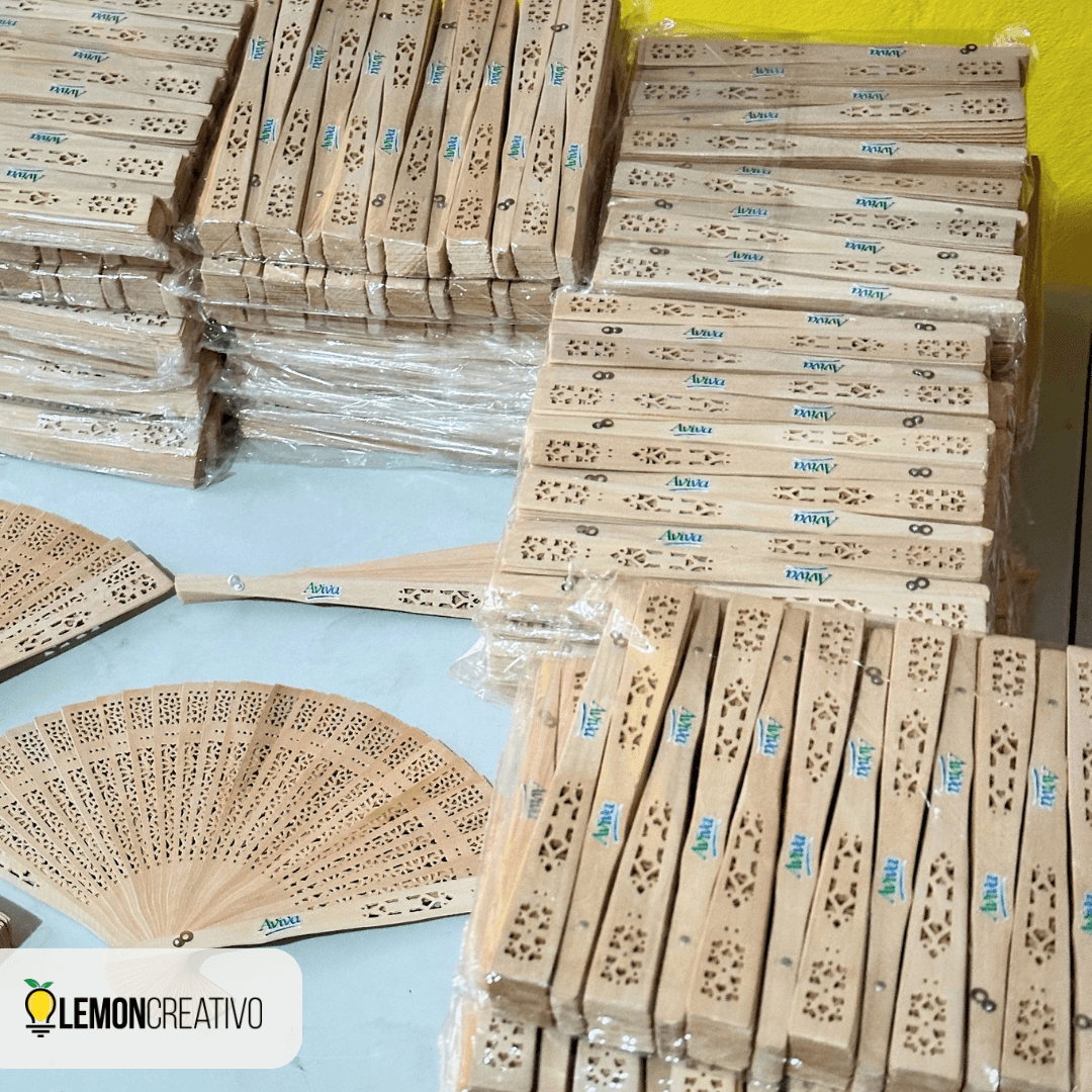 Abanico de Mano Español en Madera