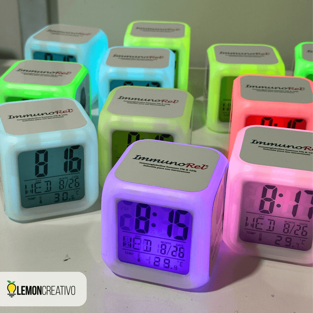 Reloj Multicolor Personalizado – Alarma, Temperatura y Luz LED