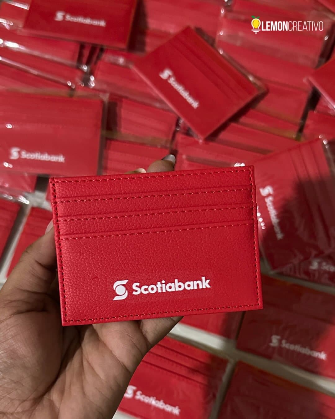 Tarjeteros personalizados de Scotiabank (2)