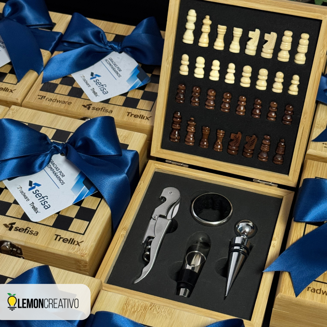 Wine Accessories Gift Set con Ajedrez – Distinción Corporativa en un Solo Detalle