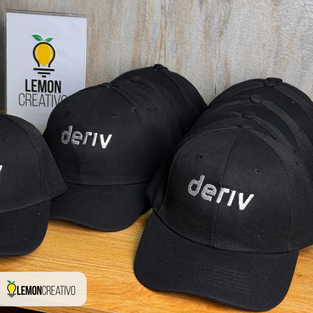 Gorra Bulldenim Reforzada con Logo Bordado