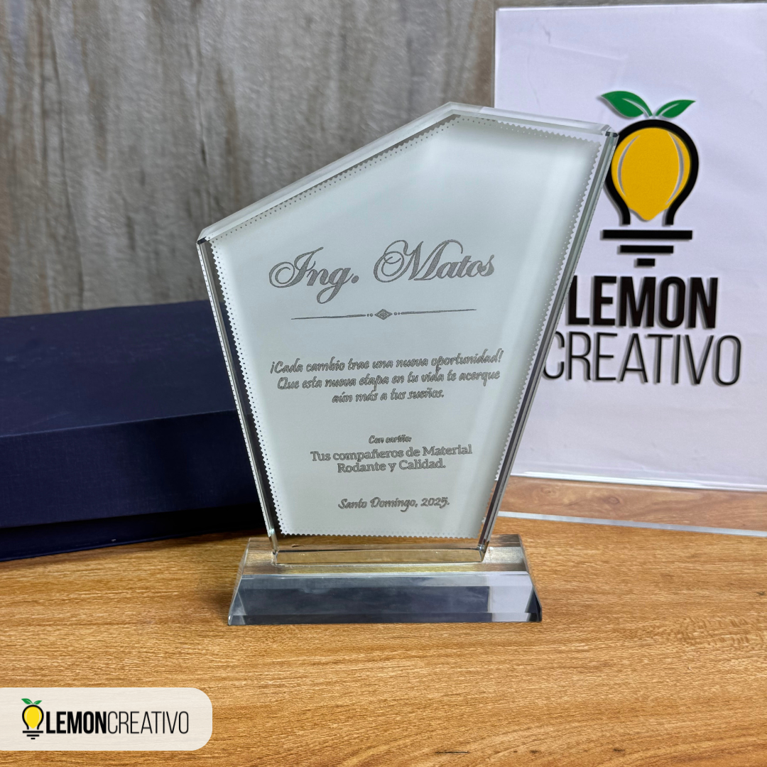 Placa de Reconocimiento de Cristal - Triangular - Lemon Creativo