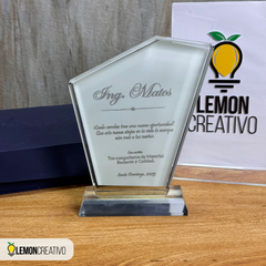 Placa de Reconocimiento de Cristal - Triangular - Lemon Creativo